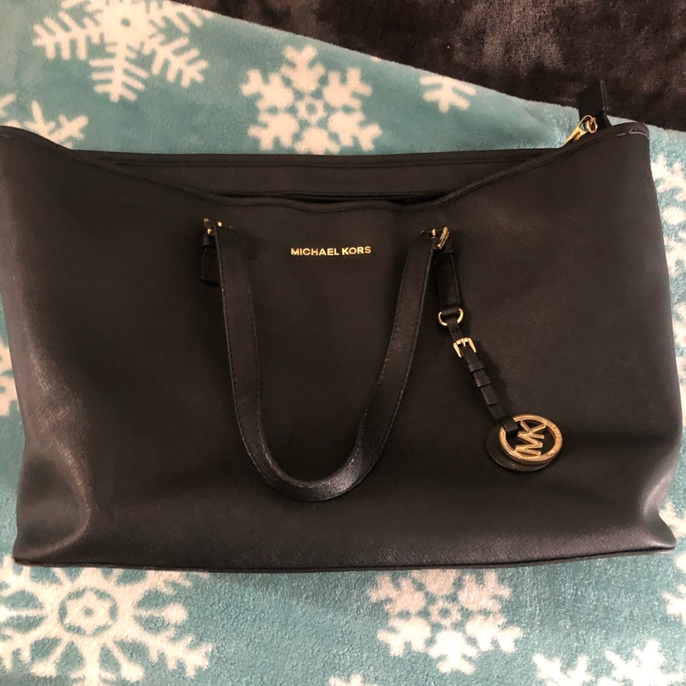 Michael kors tote